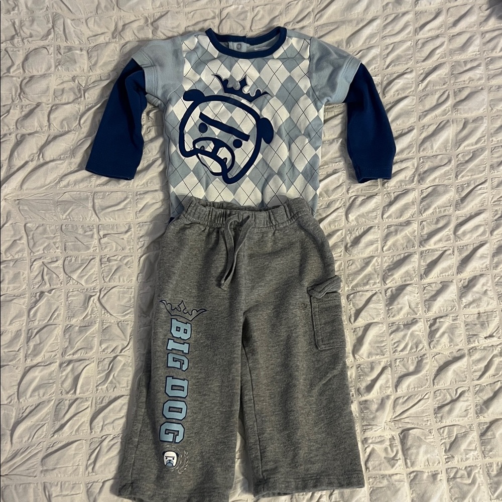 Old Navy Blue and Gray Kids Outfit with Graphic Design